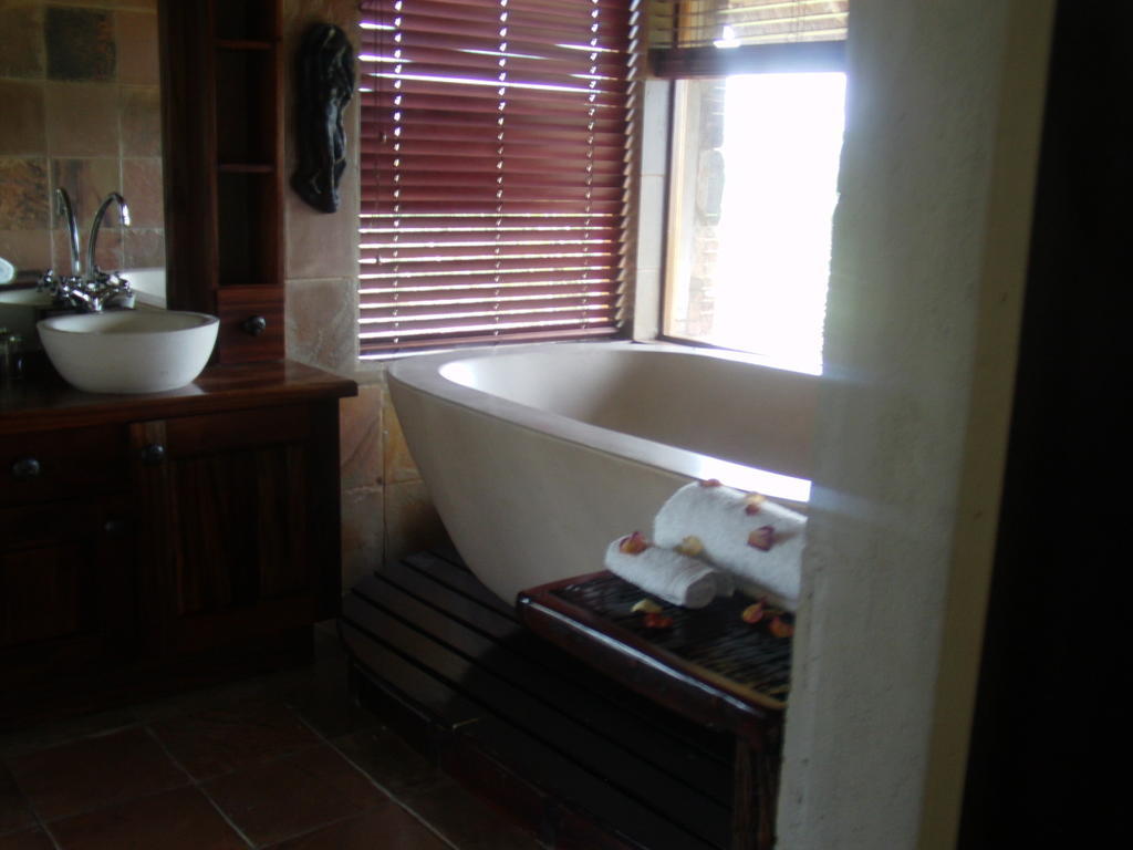 Bed and Breakfast Mokolodi House Gaborone Habitación foto